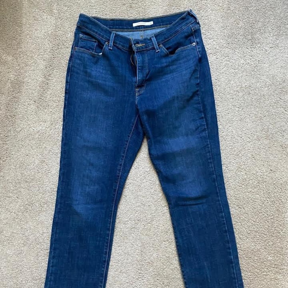 Levi's Classic Straight Jean - Size 8 - Medium Blue Wash